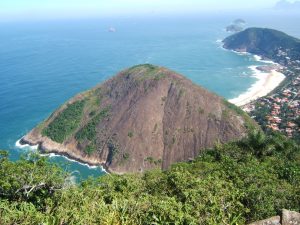 Costao Hiking high above Itacoatiara Beach in Niterói
