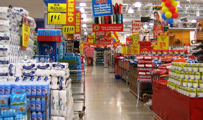 Retail Sales in Brazil Fall Once Again in August
