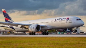 LATAM Airlines Soars: $1.4 Billion Bond Offering Marks Post-Bankruptcy Triumph